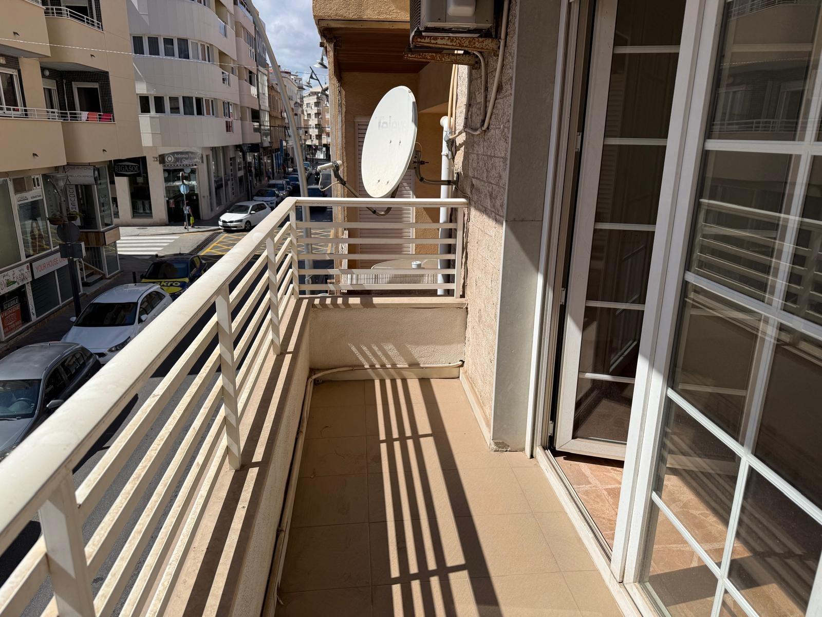 5 Bed, 2 Bath, ApartmentFor Sale, Torrevieja, Alicante 5 Bed, 2 Bath, ApartmentFor Sale, Torrevieja, Alicante