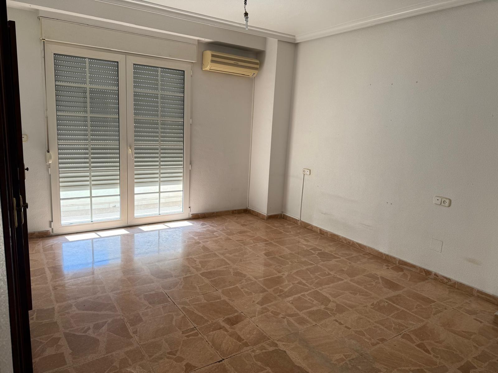 5 Bed, 2 Bath, ApartmentFor Sale, Torrevieja, Alicante 5 Bed, 2 Bath, ApartmentFor Sale, Torrevieja, Alicante