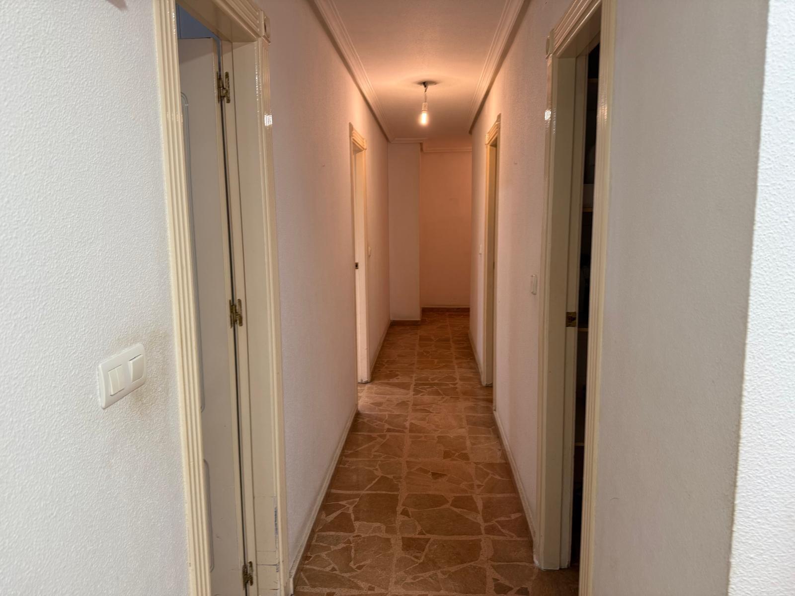 5 Bed, 2 Bath, ApartmentFor Sale, Torrevieja, Alicante 5 Bed, 2 Bath, ApartmentFor Sale, Torrevieja, Alicante