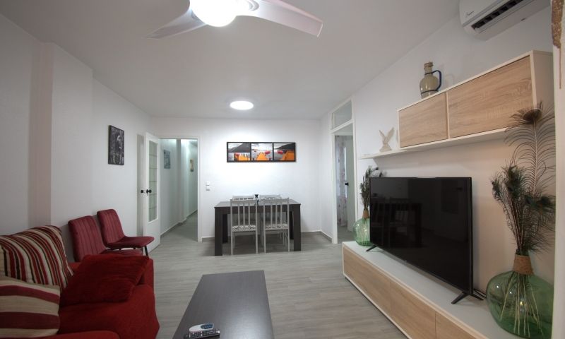 3 Bed, 1 Bath, ApartmentFor Sale, Torrevieja, Alicante