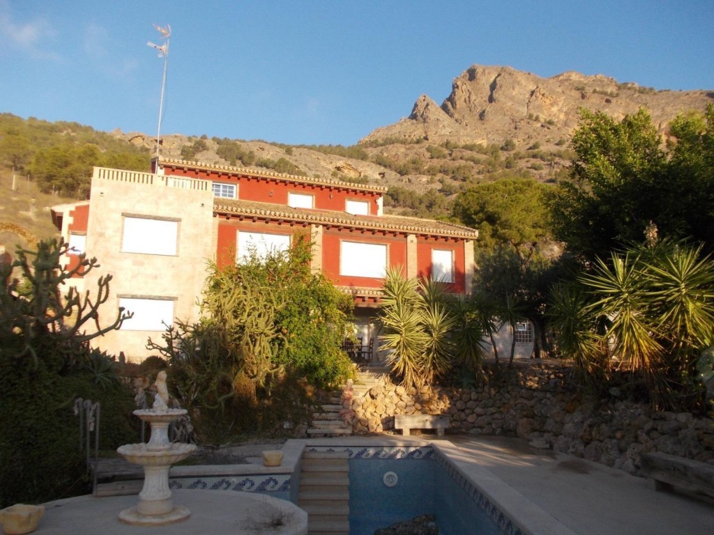 4 Bed, 2 Bath, HouseFor Sale, Orihuela, Alicante