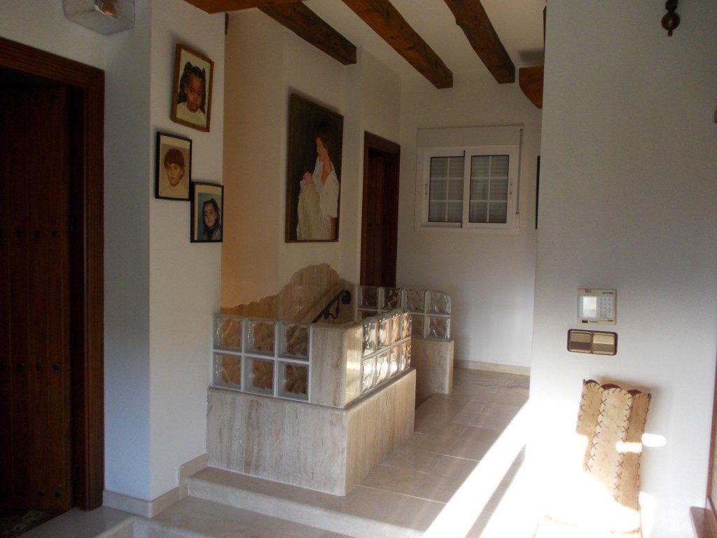4 Bed, 2 Bath, HouseFor Sale, Orihuela, Alicante