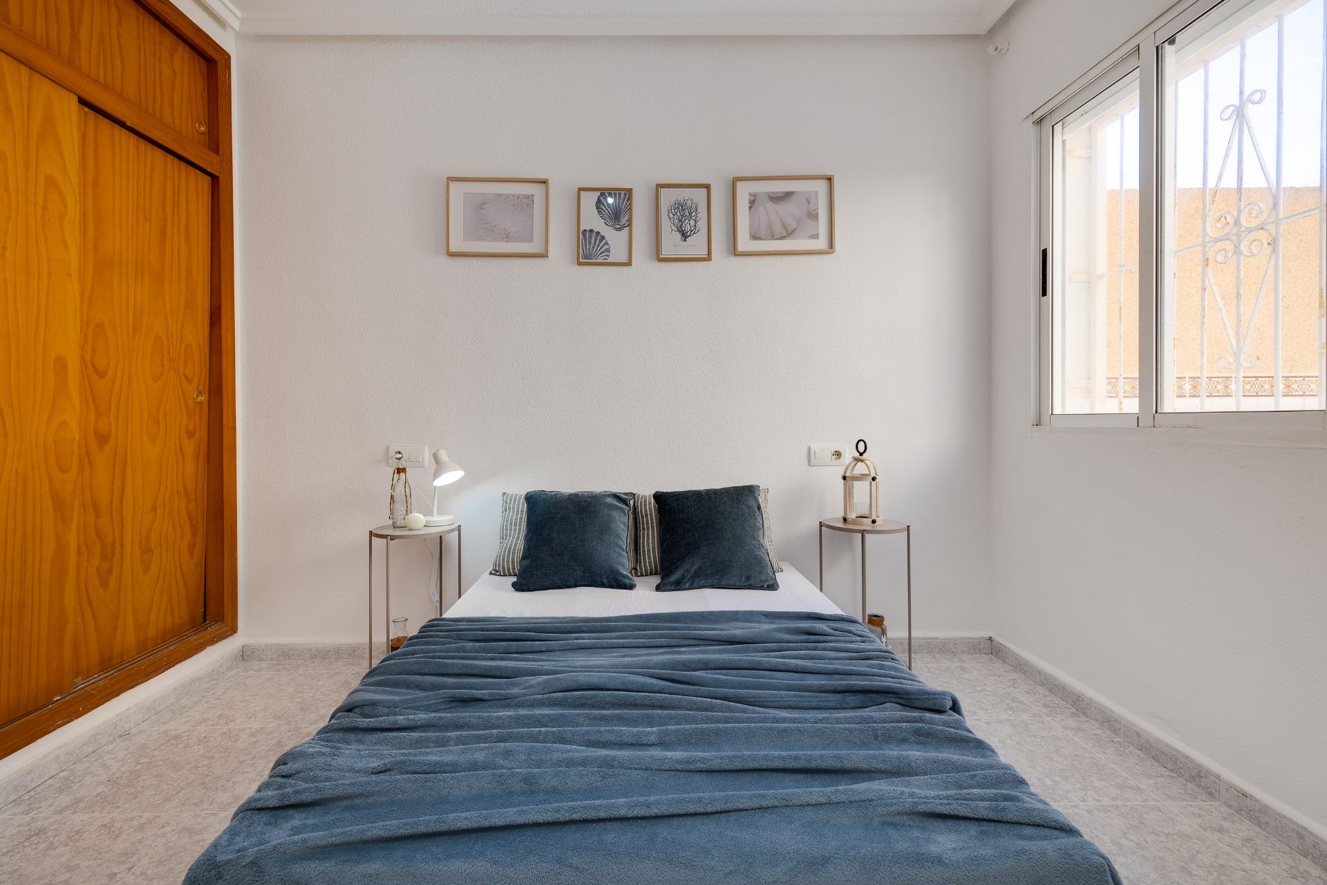 2 Bed, 1 Bath, HouseFor Sale, Torrevieja, Alicante