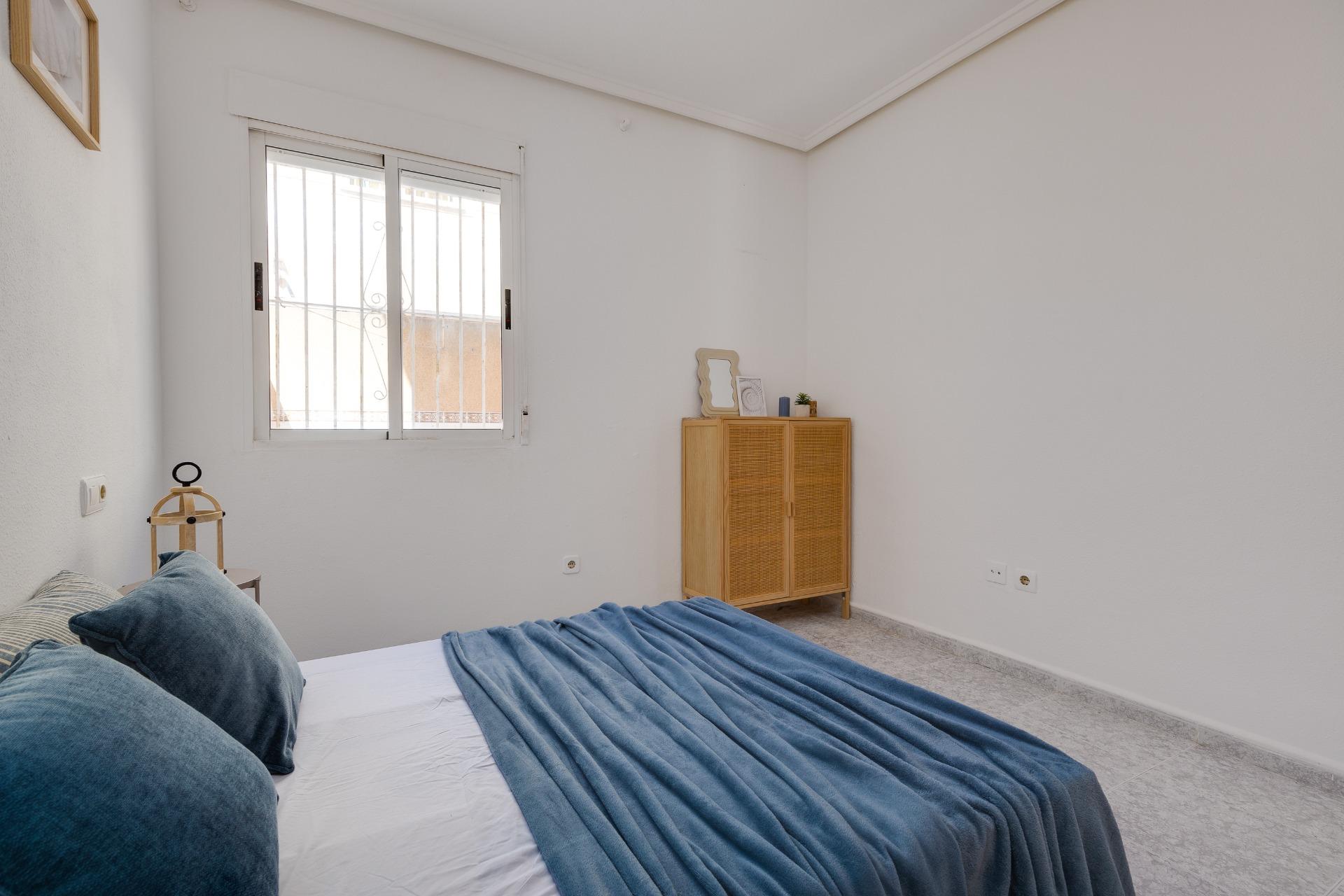 2 Bed, 1 Bath, HouseFor Sale, Torrevieja, Alicante