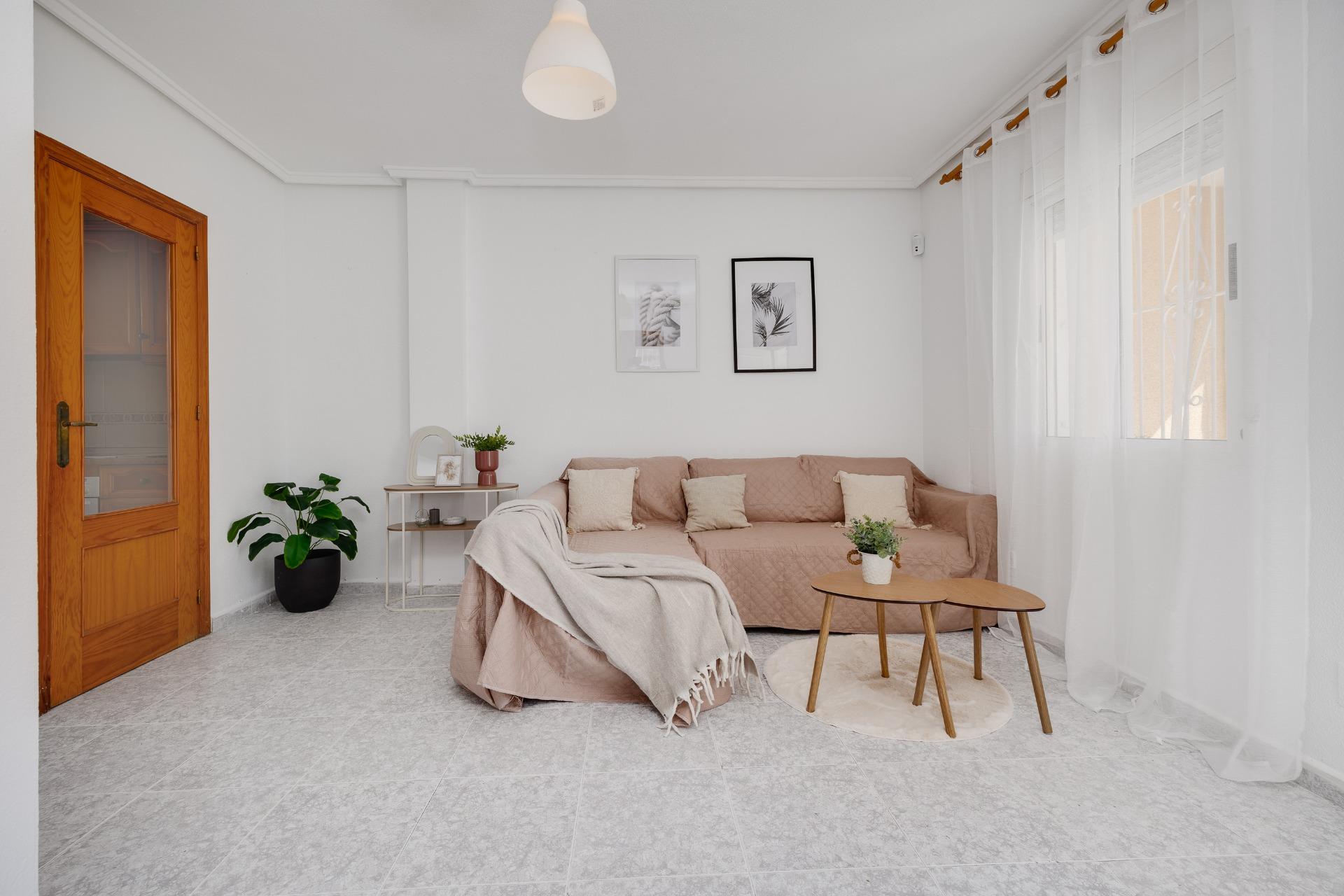 2 Bed, 1 Bath, HouseFor Sale, Torrevieja, Alicante