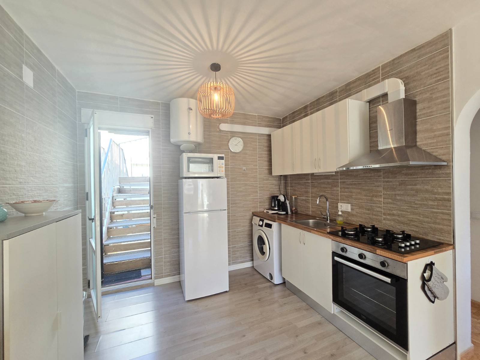 2 Bed, 1 Bath, ApartmentFor Sale, Torrevieja, Alicante