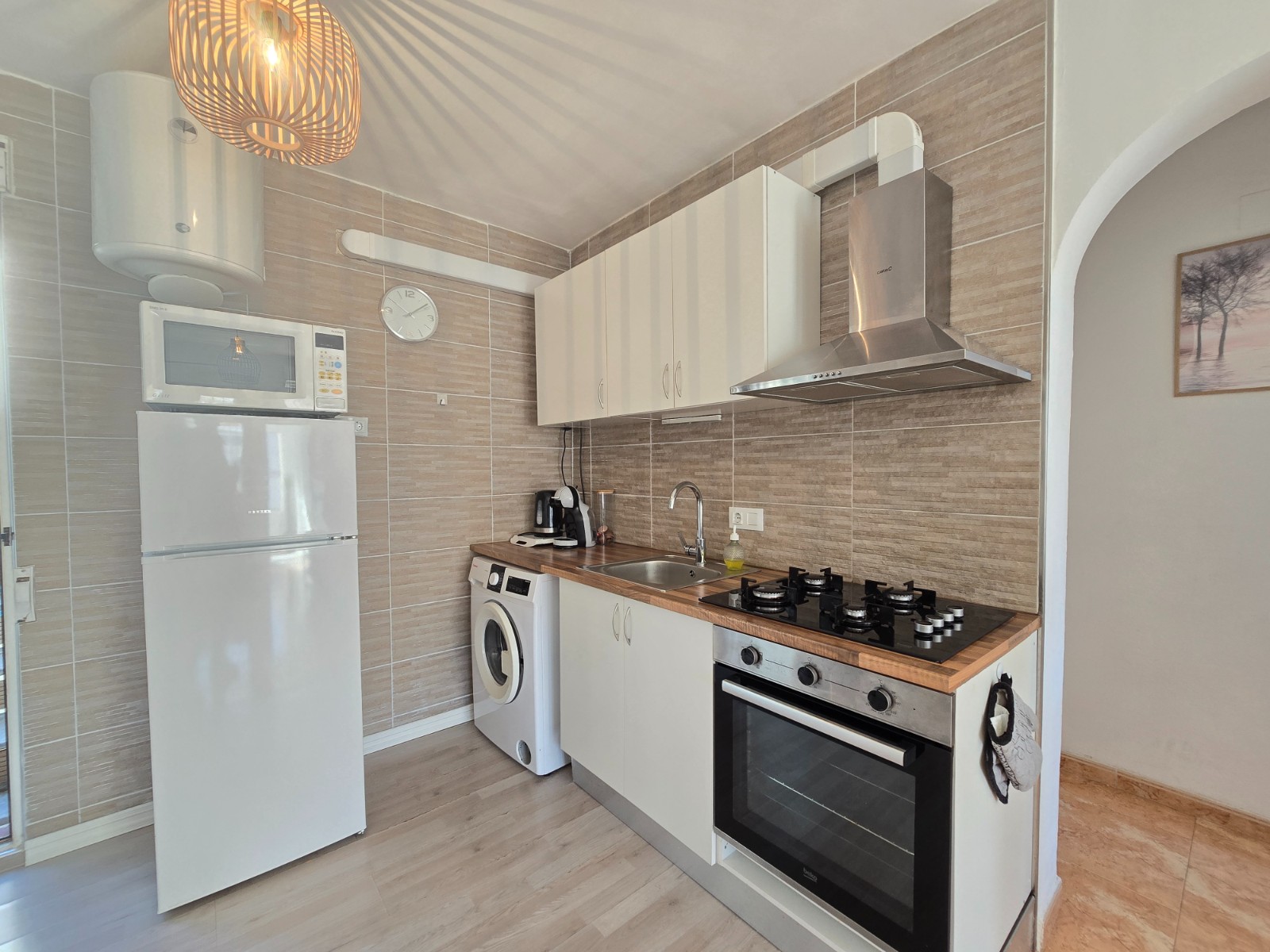 2 Bed, 1 Bath, ApartmentFor Sale, Torrevieja, Alicante