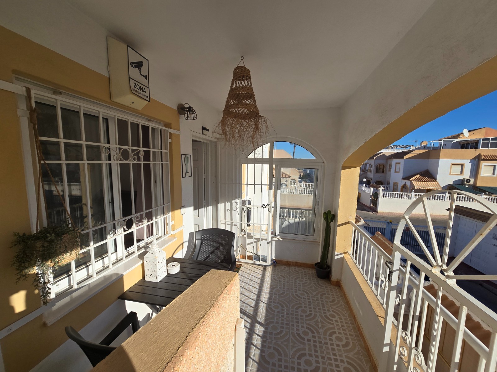 2 Bed, 1 Bath, ApartmentFor Sale, Torrevieja, Alicante