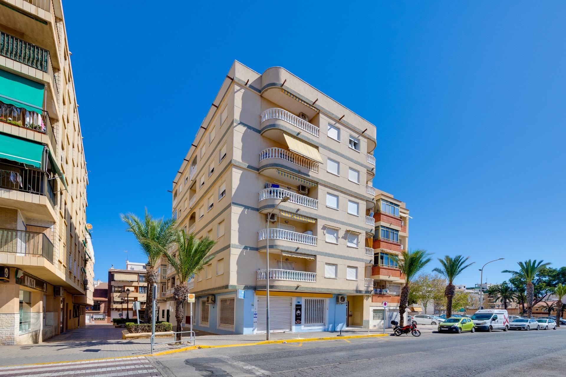 2 Bed, 1 Bath, ApartmentFor Sale, Guardamar Del Segura, Alicante 2 Bed, 1 Bath, ApartmentFor Sale, Guardamar Del Segura, Alicante
