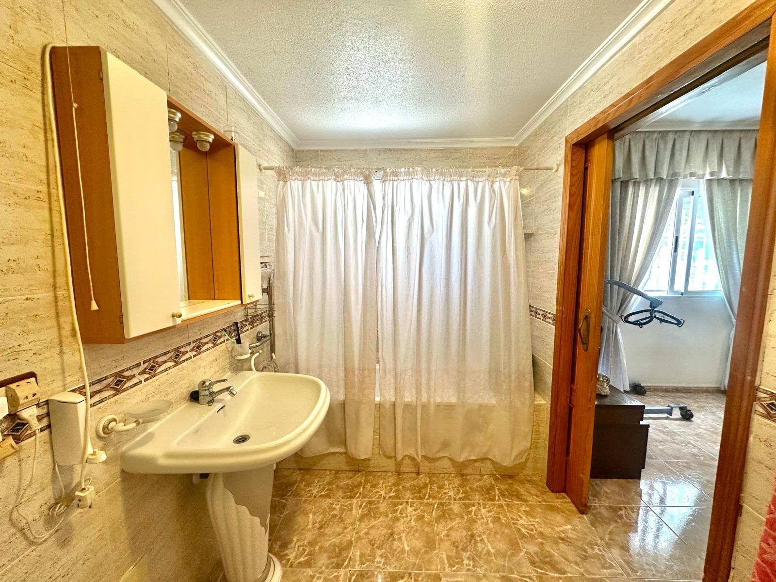 3 Bed, 2 Bath, ApartmentFor Sale, Torrevieja, Alicante 3 Bed, 2 Bath, ApartmentFor Sale, Torrevieja, Alicante