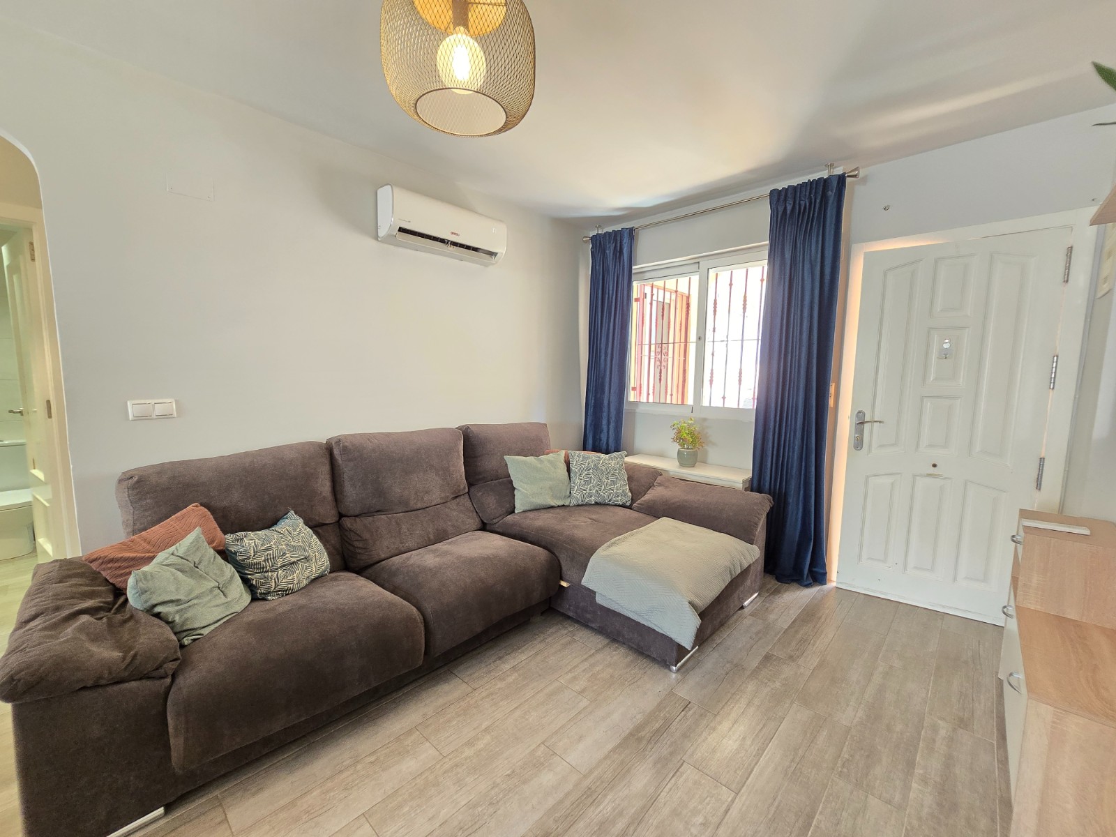2 Bed, 1 Bath, ApartmentFor Sale, Orihuela Costa, Alicante 2 Bed, 1 Bath, ApartmentFor Sale, Orihuela Costa, Alicante
