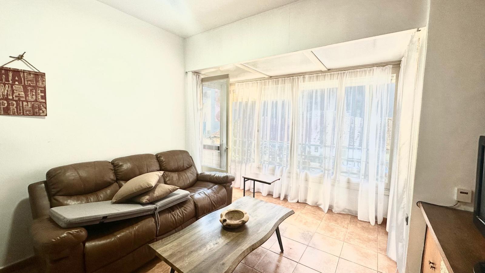 4 Bed, 1 Bath, ApartmentFor Sale, Torrevieja, Alicante 4 Bed, 1 Bath, ApartmentFor Sale, Torrevieja, Alicante