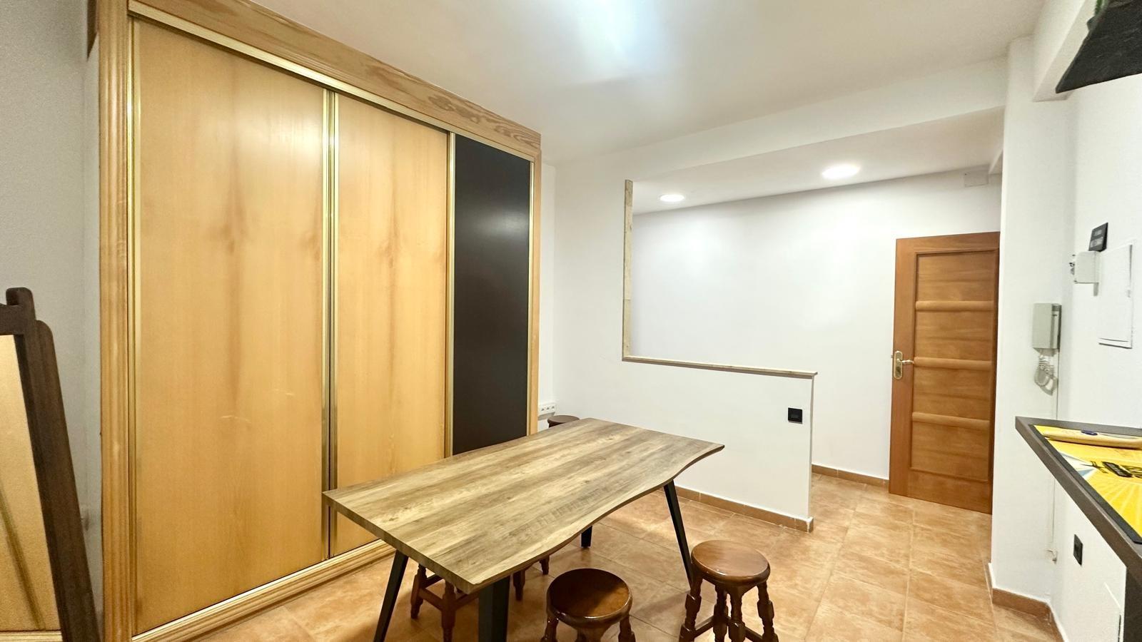 4 Bed, 1 Bath, ApartmentFor Sale, Torrevieja, Alicante 4 Bed, 1 Bath, ApartmentFor Sale, Torrevieja, Alicante