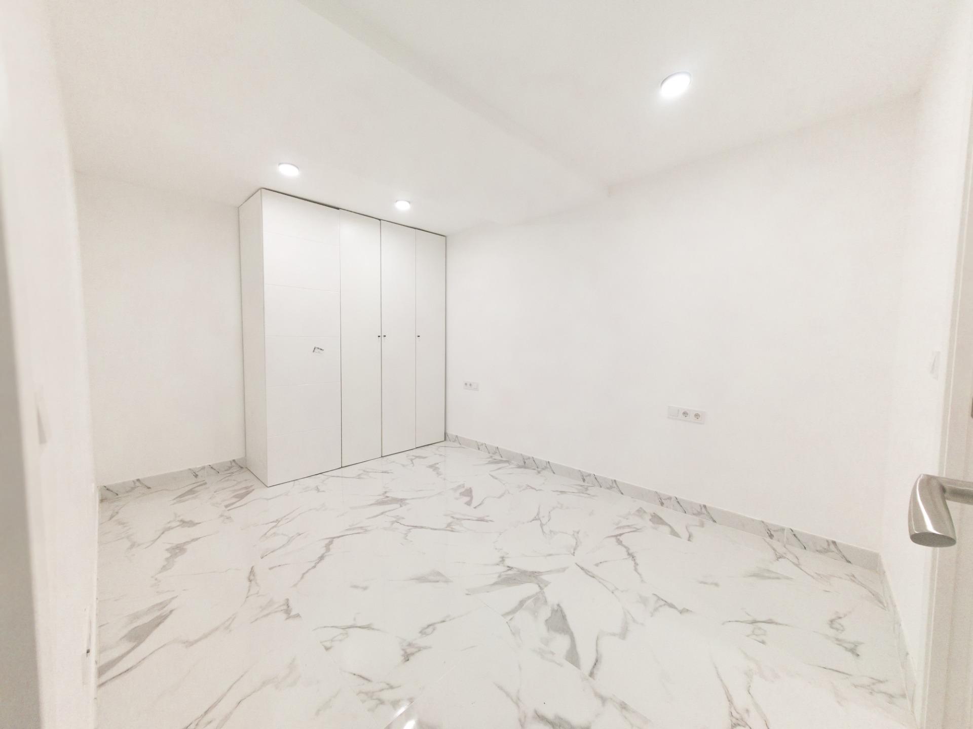 3 Bed, 3 Bath, ApartmentFor Sale, Torrevieja, Alicante 3 Bed, 3 Bath, ApartmentFor Sale, Torrevieja, Alicante