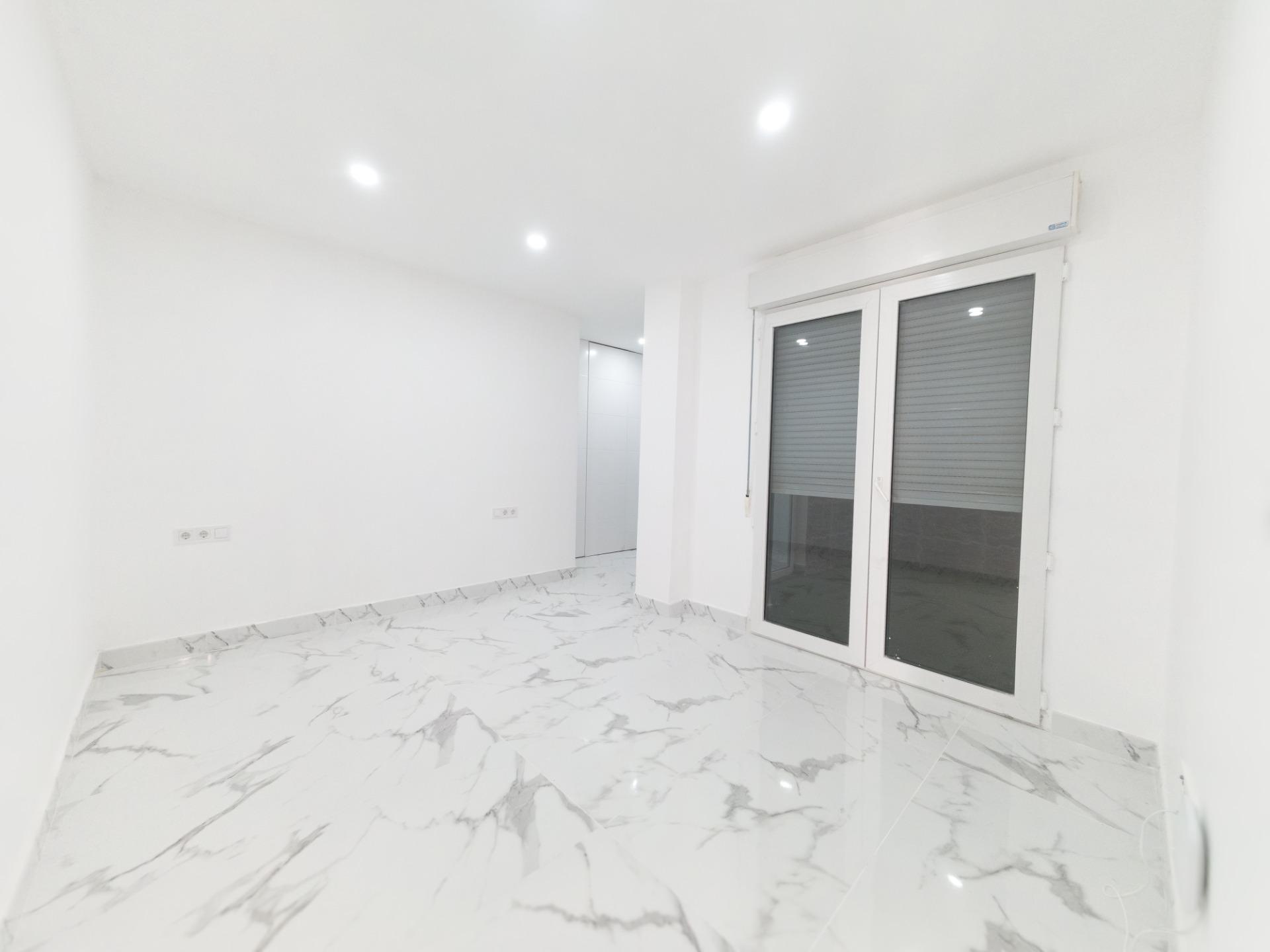 3 Bed, 3 Bath, ApartmentFor Sale, Torrevieja, Alicante 3 Bed, 3 Bath, ApartmentFor Sale, Torrevieja, Alicante
