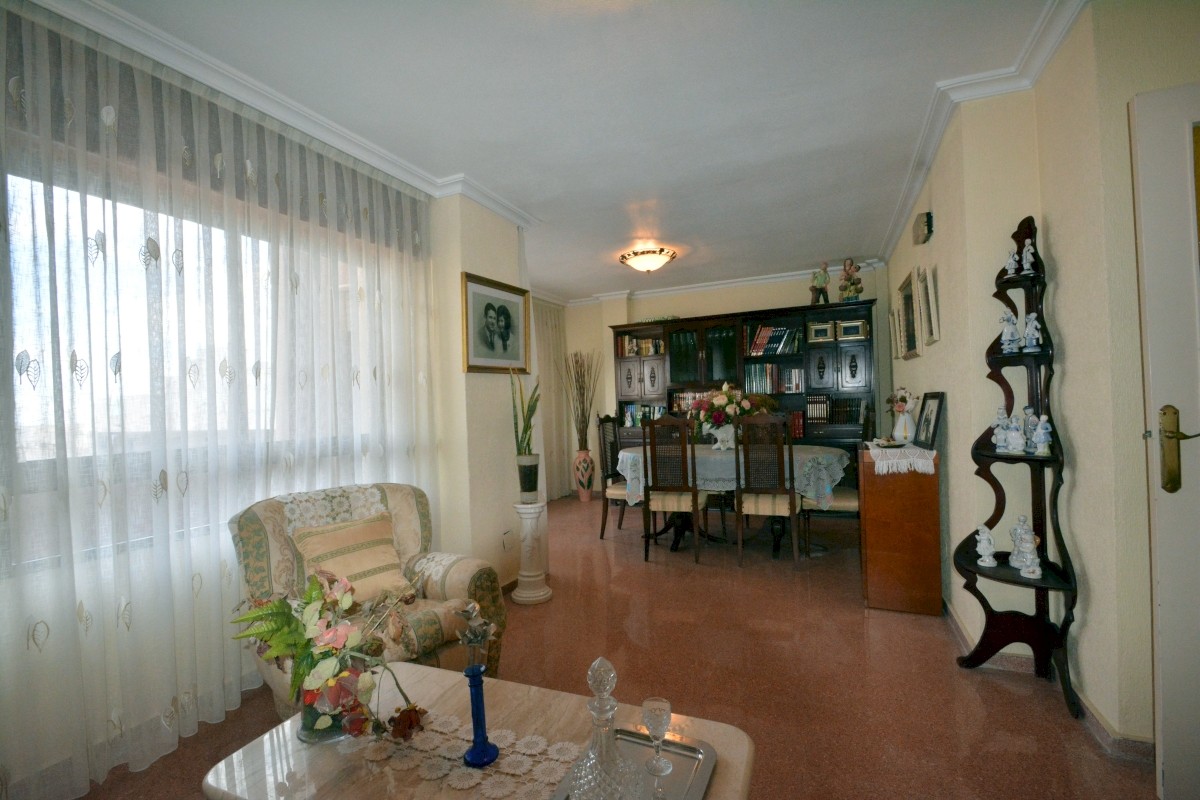 4 Bed, 2 Bath, ApartmentFor Sale, Guardamar Del Segura, Alicante 4 Bed, 2 Bath, ApartmentFor Sale, Guardamar Del Segura, Alicante