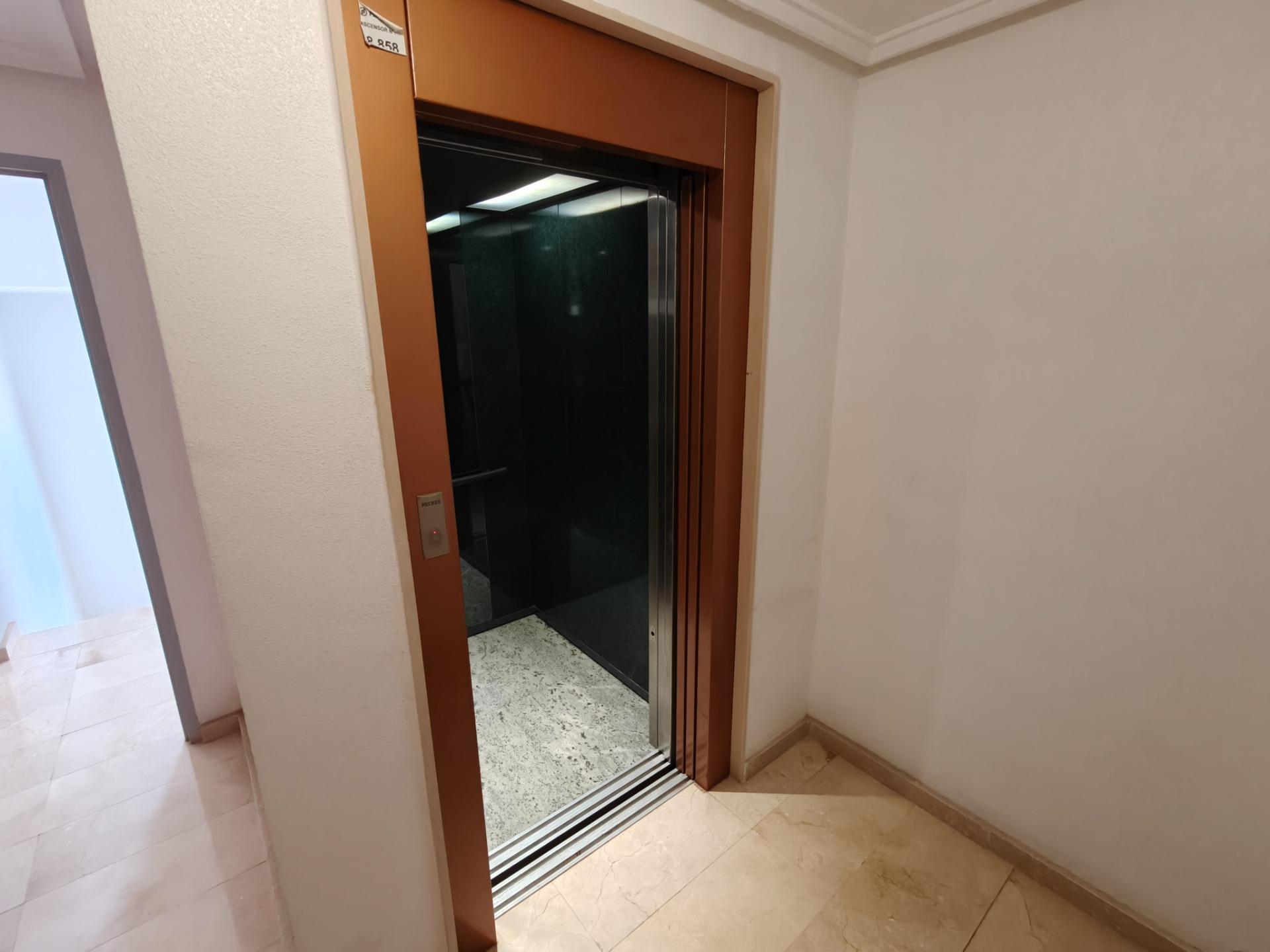 2 Bed, 1 Bath, ApartmentFor Sale, Torrevieja, Alicante 2 Bed, 1 Bath, ApartmentFor Sale, Torrevieja, Alicante