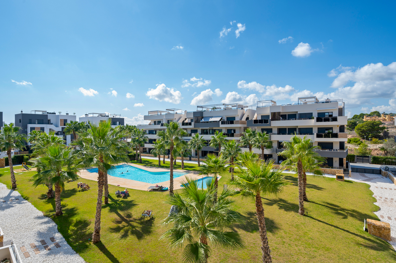 2 Bed, 2 Bath, ApartmentFor Sale, Villamartin, Alicante 2 Bed, 2 Bath, ApartmentFor Sale, Villamartin, Alicante