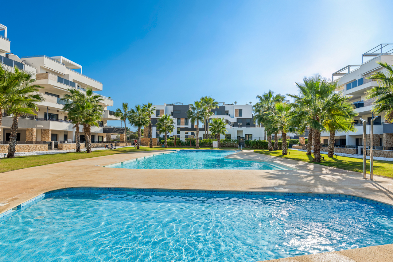 2 Bed, 2 Bath, ApartmentFor Sale, Villamartin, Alicante 2 Bed, 2 Bath, ApartmentFor Sale, Villamartin, Alicante