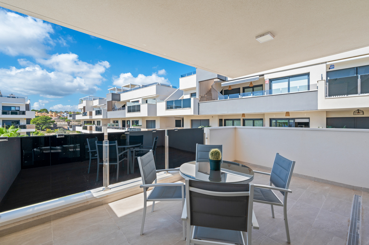 2 Bed, 2 Bath, ApartmentFor Sale, Villamartin, Alicante 2 Bed, 2 Bath, ApartmentFor Sale, Villamartin, Alicante