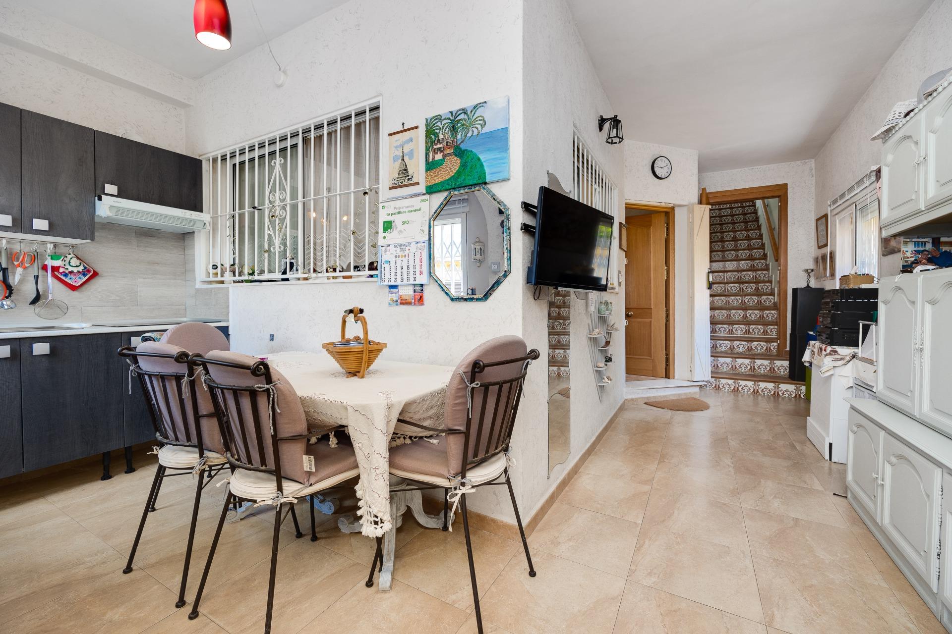 4 Bed, 3 Bath, HouseFor Sale, Torrevieja, Alicante 4 Bed, 3 Bath, HouseFor Sale, Torrevieja, Alicante