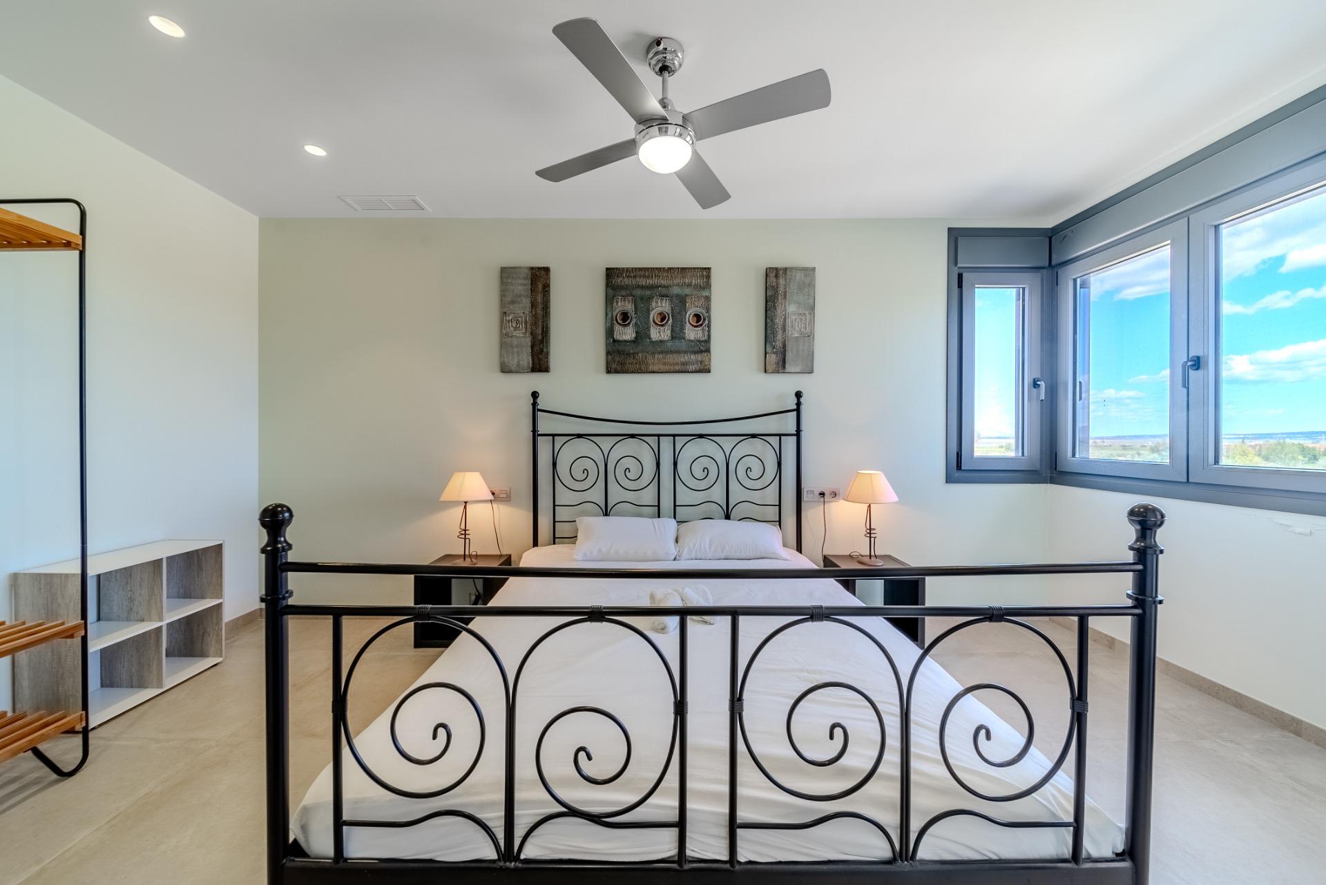 5 Bed, 4 Bath, HouseFor Sale, La Marina, Alicante 5 Bed, 4 Bath, HouseFor Sale, La Marina, Alicante