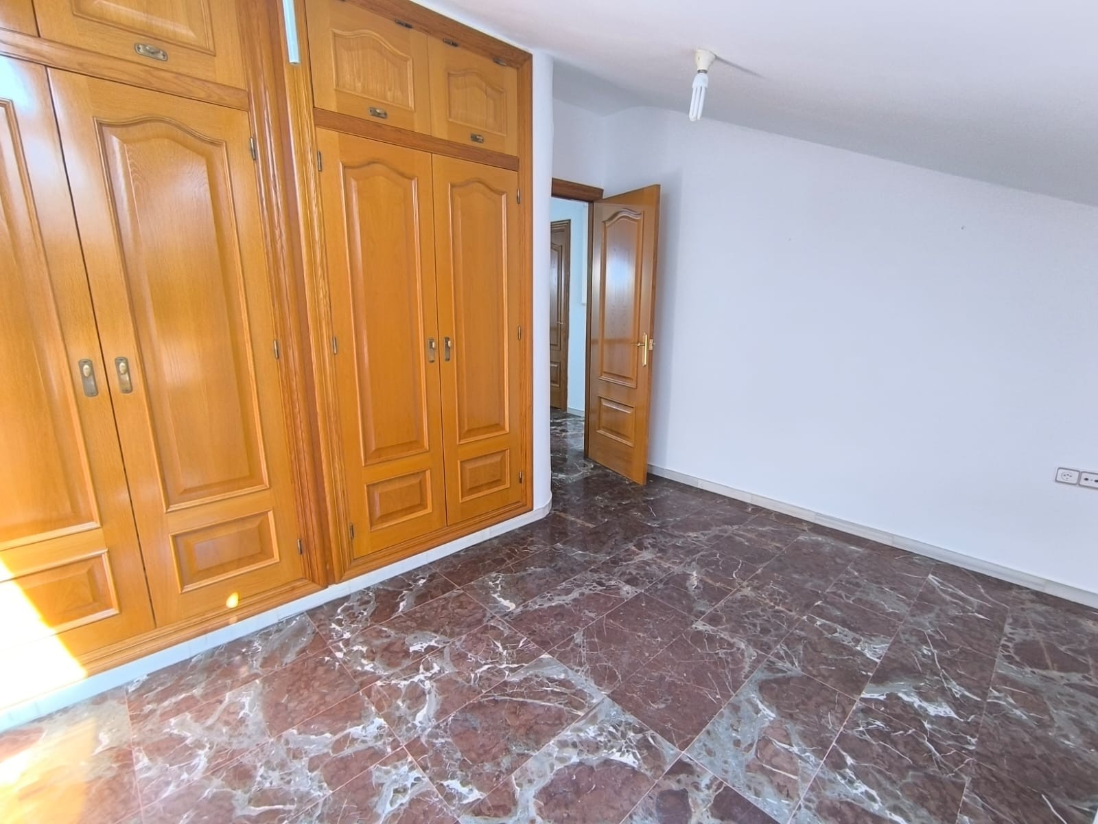 5 Bed, 2 Bath, HouseFor Sale, Sax, Alicante 5 Bed, 2 Bath, HouseFor Sale, Sax, Alicante