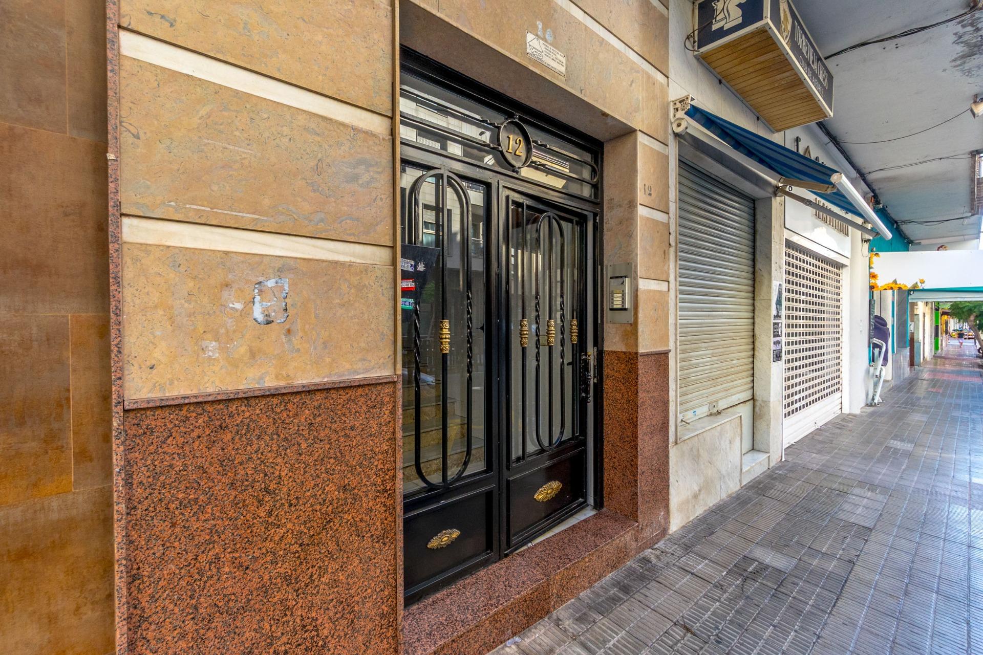 3 Bed, 2 Bath, ApartmentFor Sale, Torrevieja, Alicante 3 Bed, 2 Bath, ApartmentFor Sale, Torrevieja, Alicante
