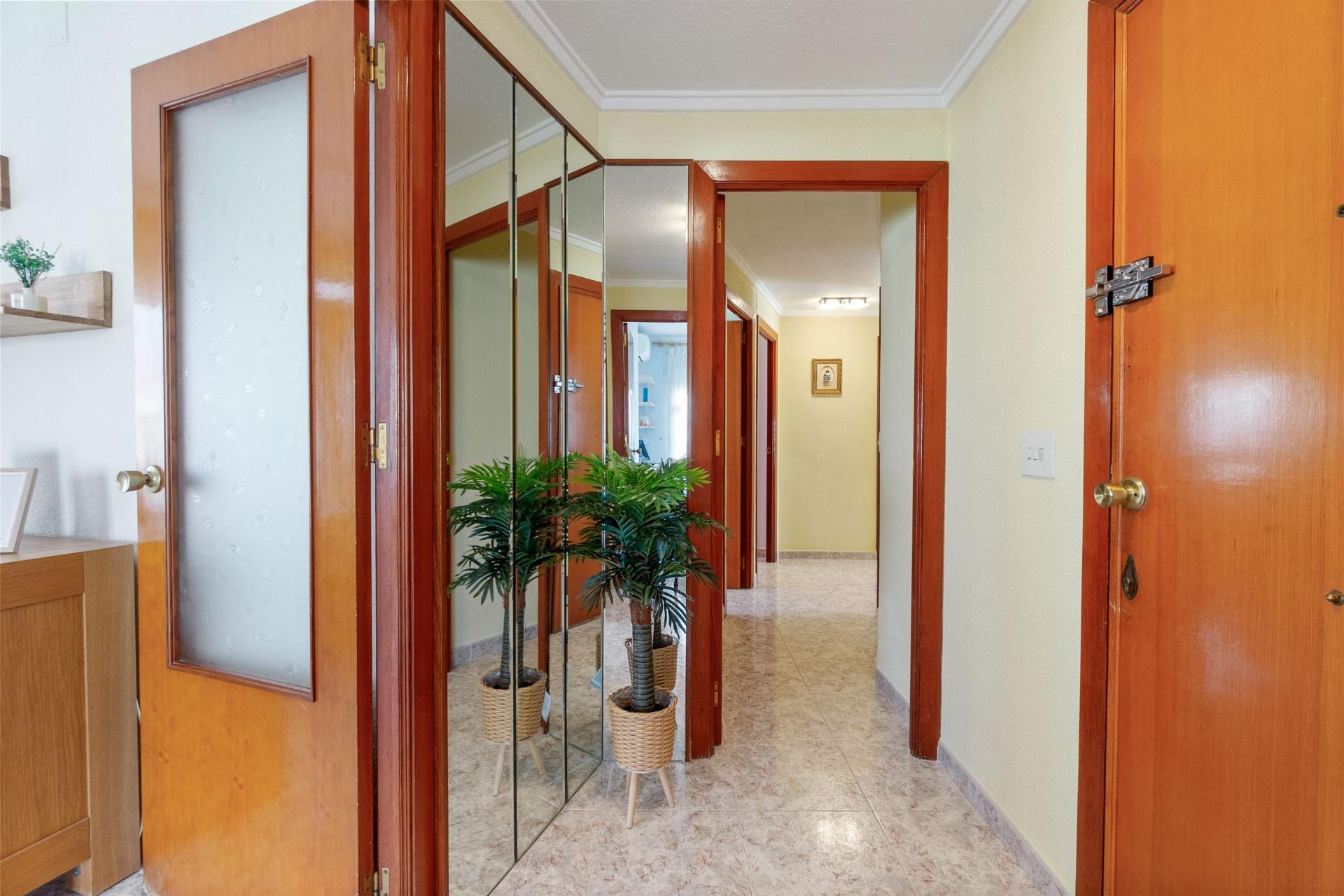 3 Bed, 2 Bath, ApartmentFor Sale, Torrevieja, Alicante 3 Bed, 2 Bath, ApartmentFor Sale, Torrevieja, Alicante