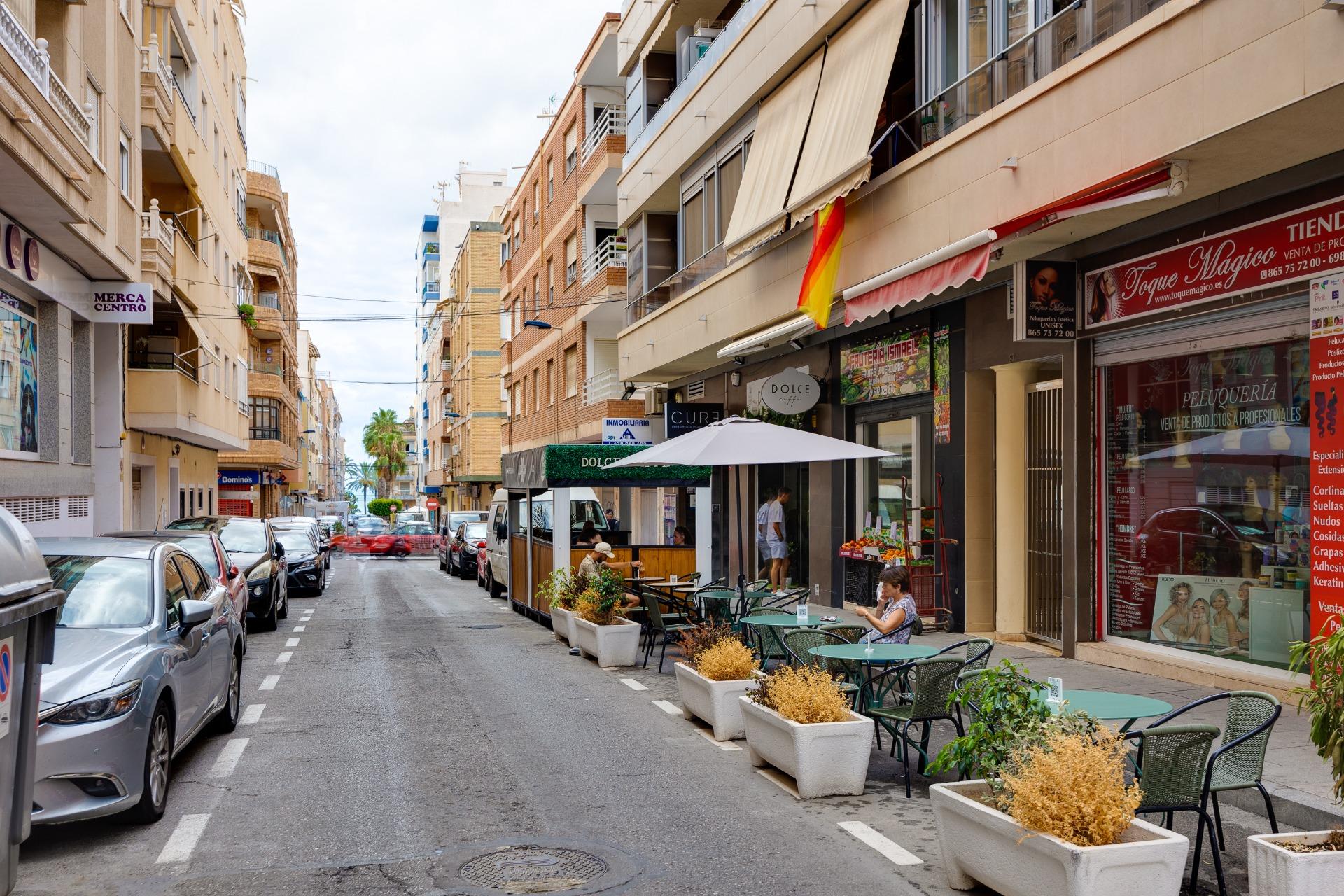 3 Bed, 2 Bath, ApartmentFor Sale, Torrevieja, Alicante 3 Bed, 2 Bath, ApartmentFor Sale, Torrevieja, Alicante