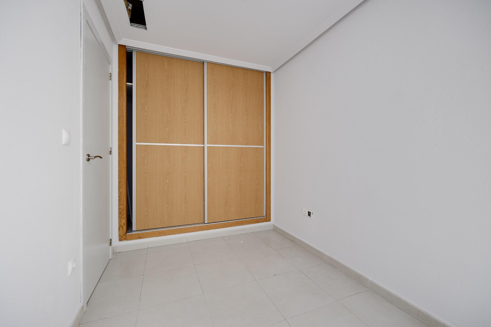 3 Bed, 2 Bath, ApartmentFor Sale, Torrevieja, Alicante 3 Bed, 2 Bath, ApartmentFor Sale, Torrevieja, Alicante