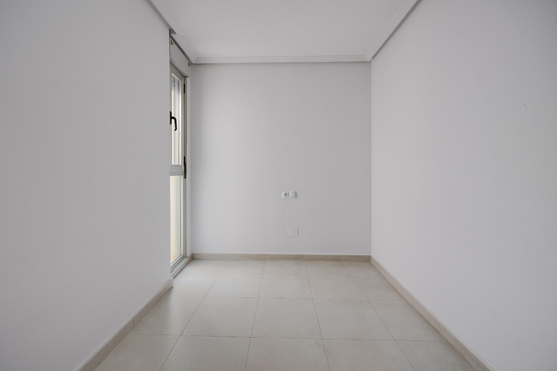3 Bed, 2 Bath, ApartmentFor Sale, Torrevieja, Alicante 3 Bed, 2 Bath, ApartmentFor Sale, Torrevieja, Alicante