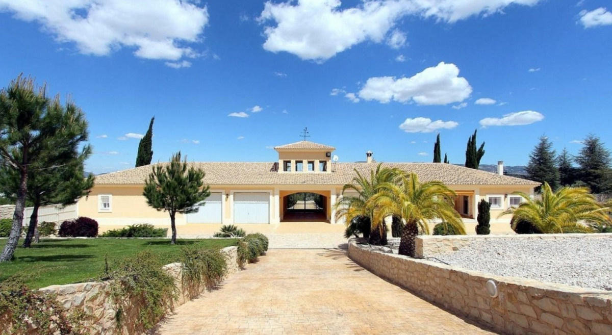6 Bed, 8 Bath, HouseFor Sale, Penaguila, Alicante