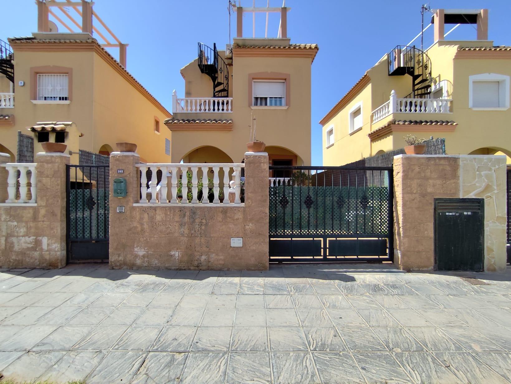 3 Bed, 2 Bath, HouseFor Sale, Torrevieja, Alicante