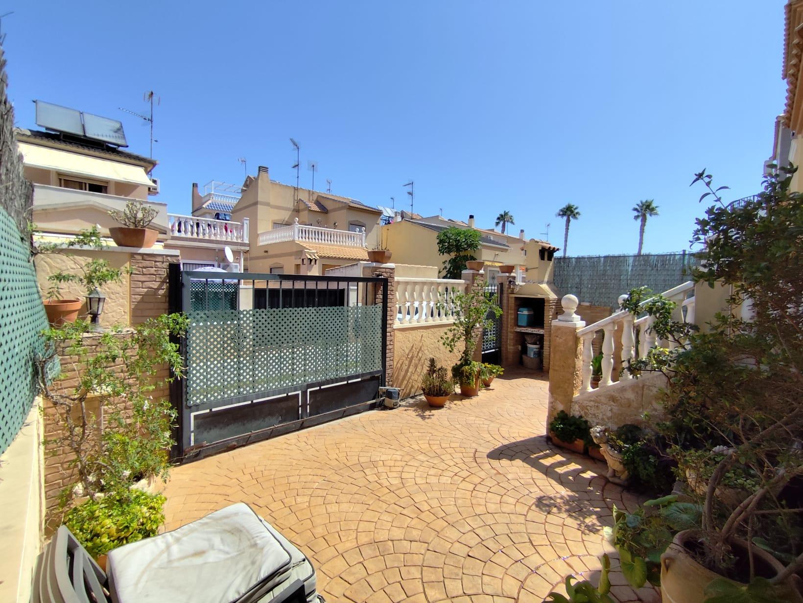 3 Bed, 2 Bath, HouseFor Sale, Torrevieja, Alicante