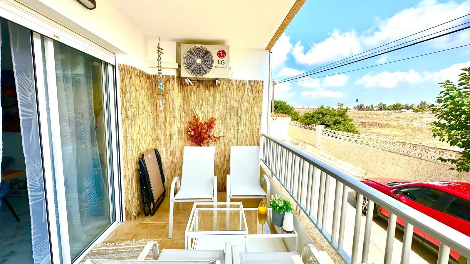 2 Bed, 1 Bath, ApartmentFor Sale, Torrevieja, Alicante