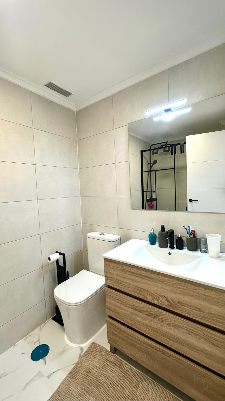 2 Bed, 1 Bath, ApartmentFor Sale, Torrevieja, Alicante