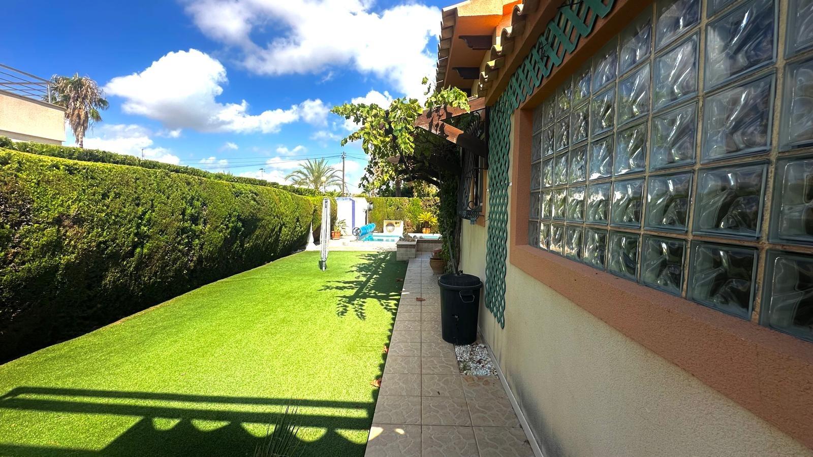 3 Bed, 3 Bath, HouseFor Sale, Cabo Roig, Alicante