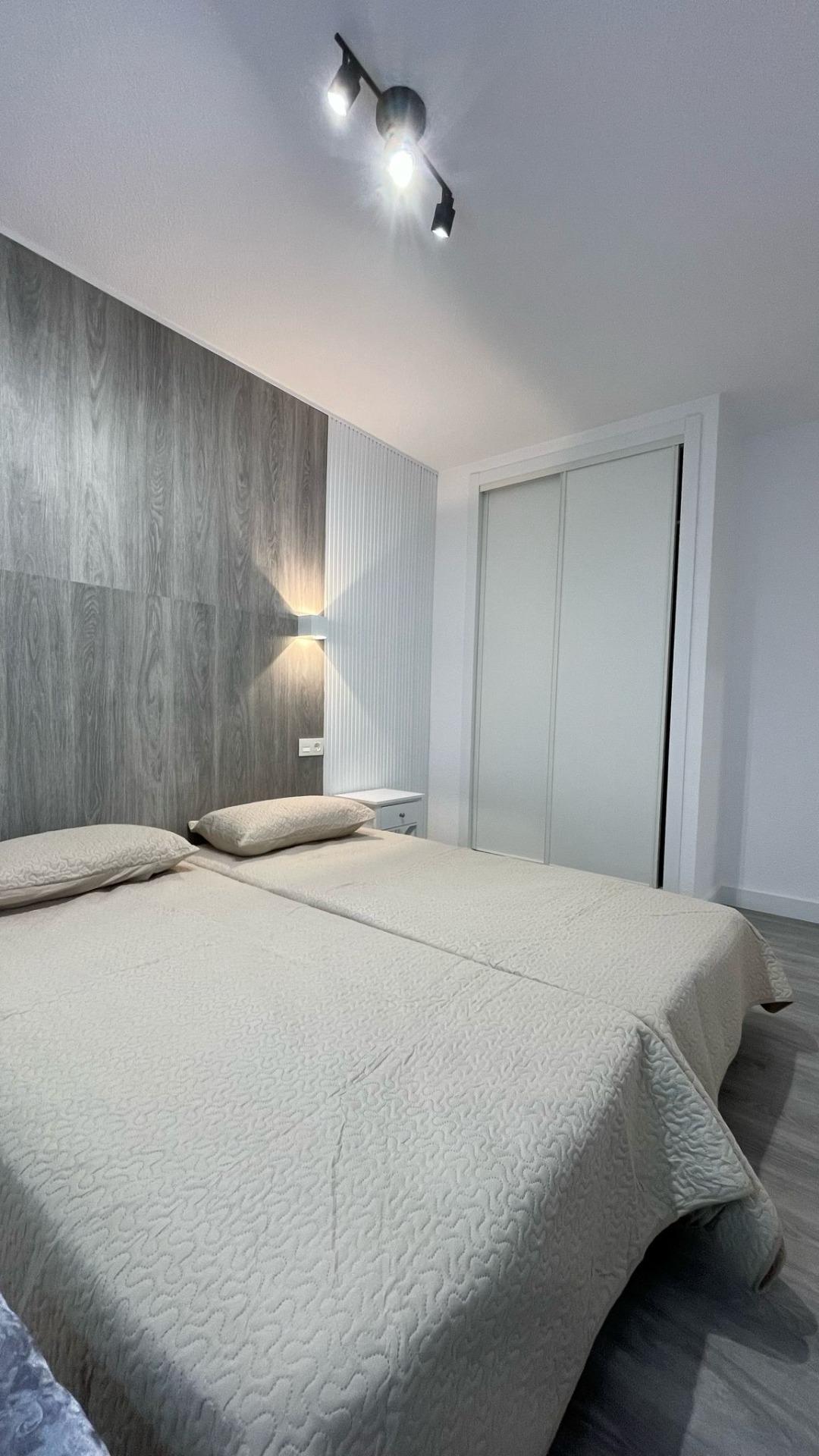 2 Bed, 1 Bath, ApartmentFor Sale, Torrevieja, Alicante