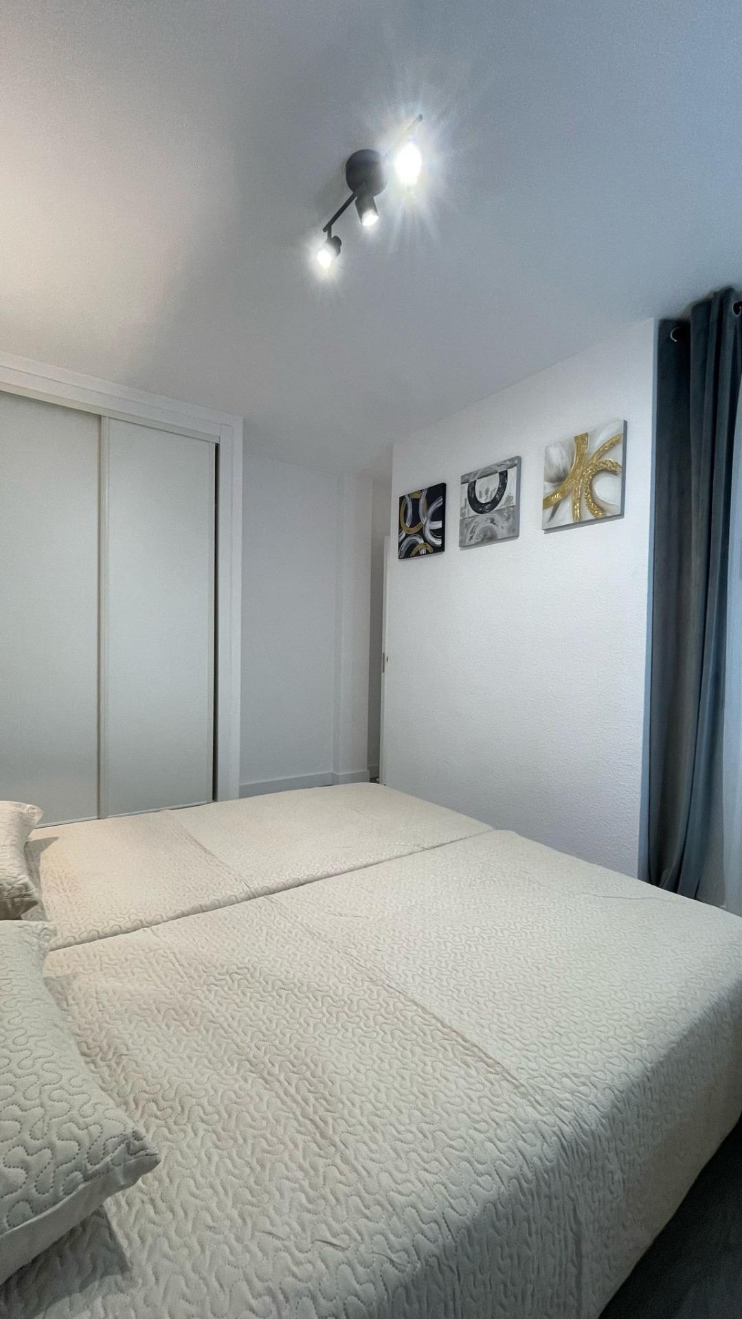 2 Bed, 1 Bath, ApartmentFor Sale, Torrevieja, Alicante