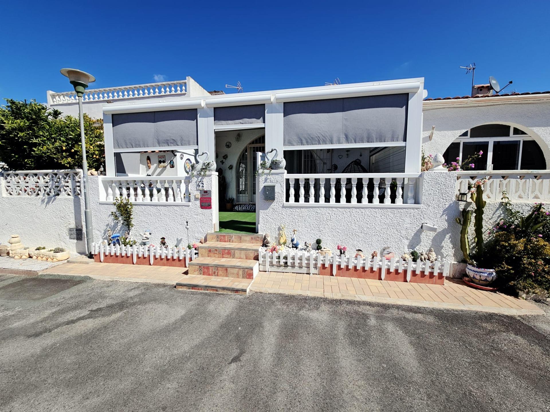 2 Bed, 1 Bath, HouseFor Sale, Torrevieja, Alicante