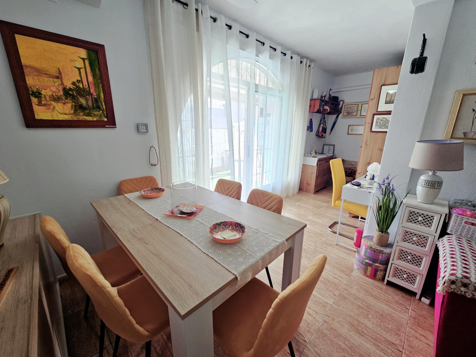 2 Bed, 1 Bath, HouseFor Sale, Torrevieja, Alicante