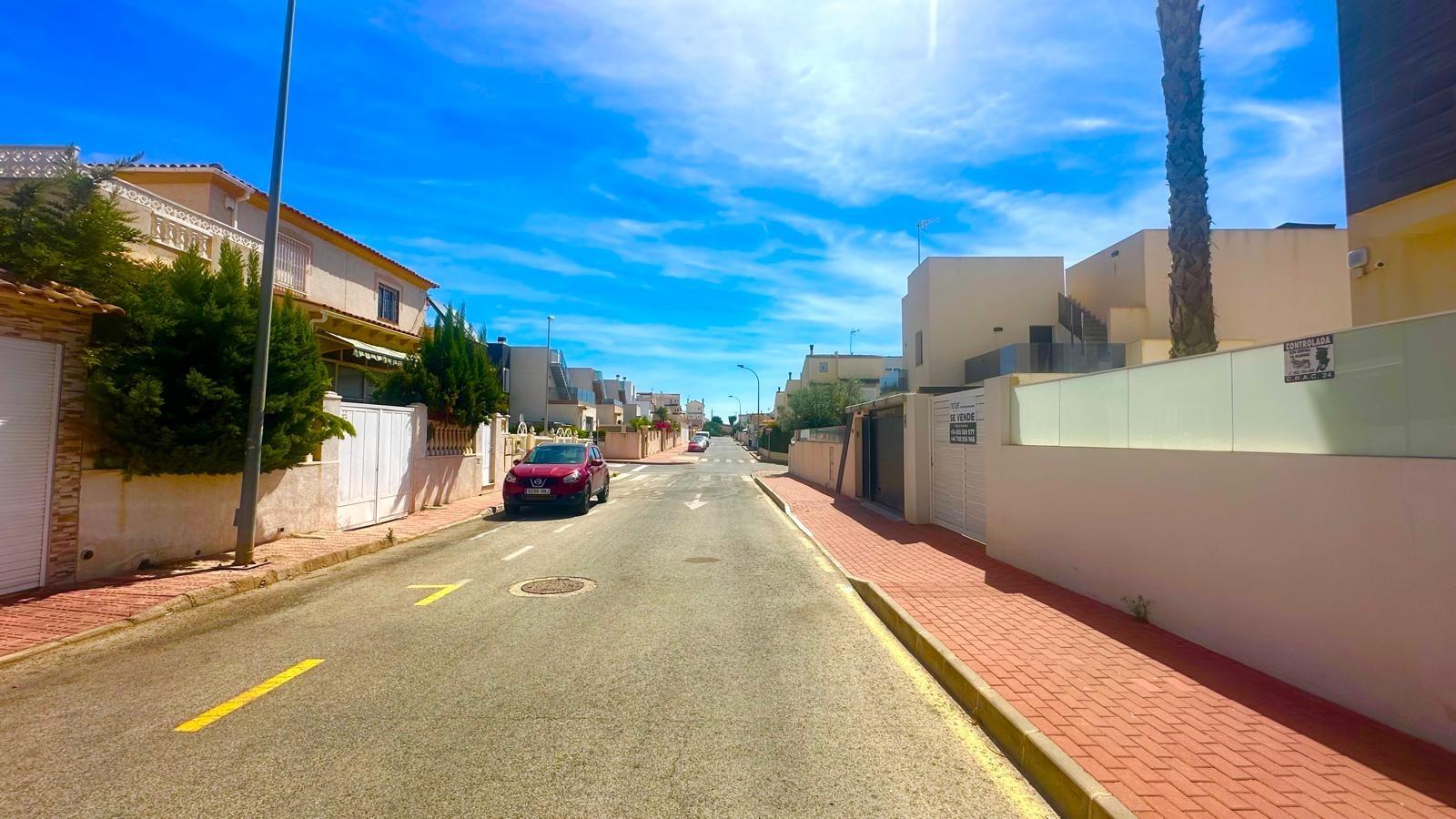 3 Bed, 3 Bath, HouseFor Sale, Torrevieja, Alicante