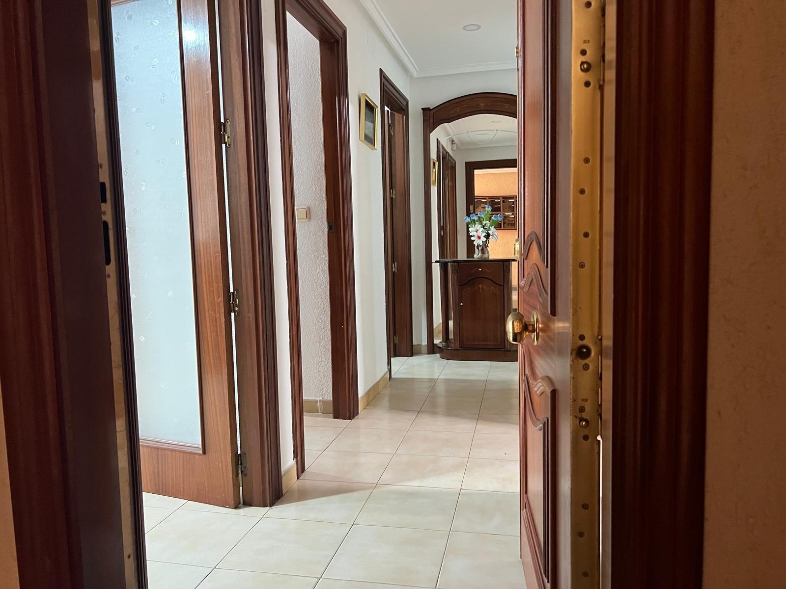 3 Bed, 2 Bath, ApartmentFor Sale, Torrevieja, Alicante