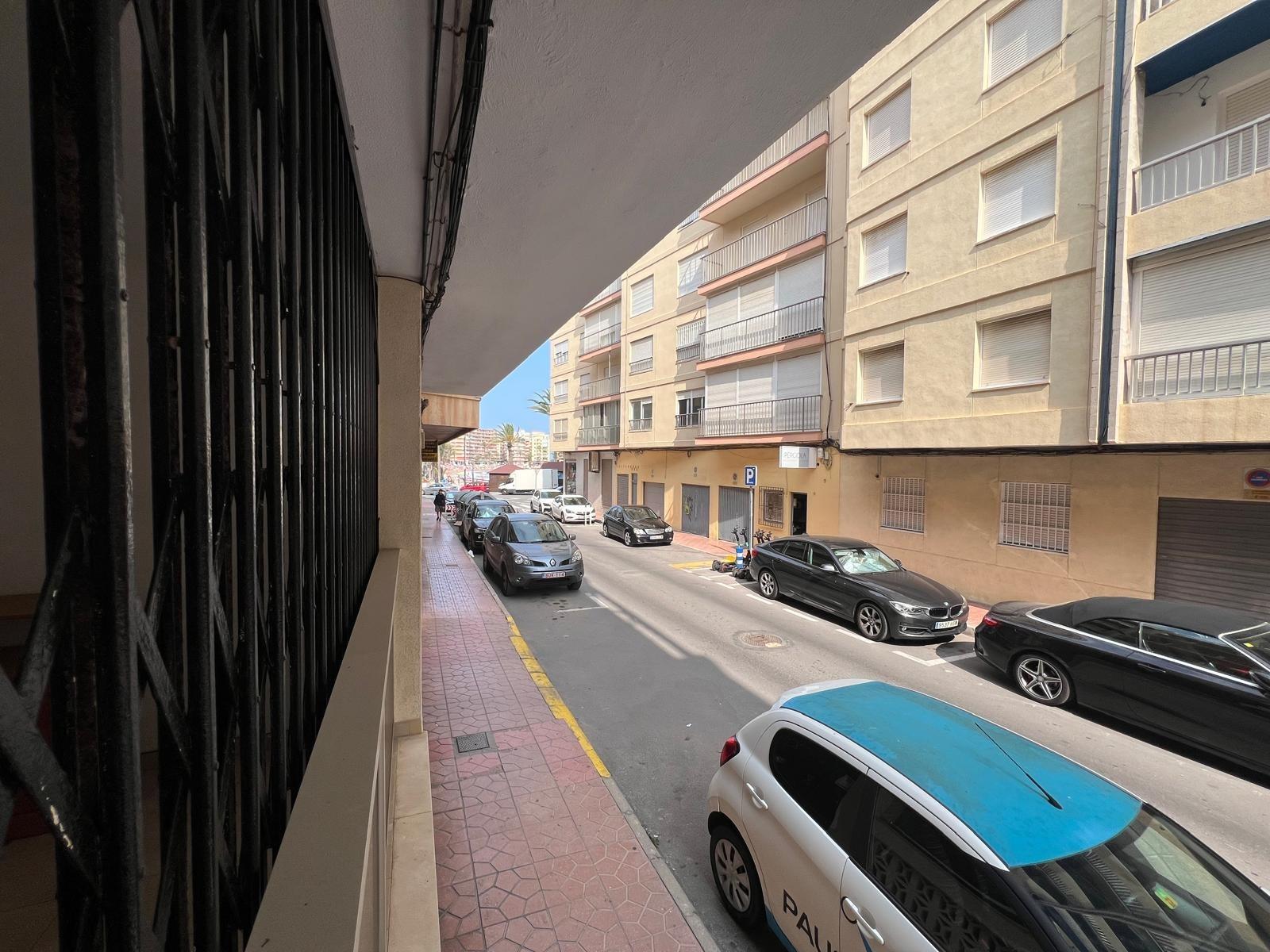 3 Bed, 2 Bath, ApartmentFor Sale, Torrevieja, Alicante