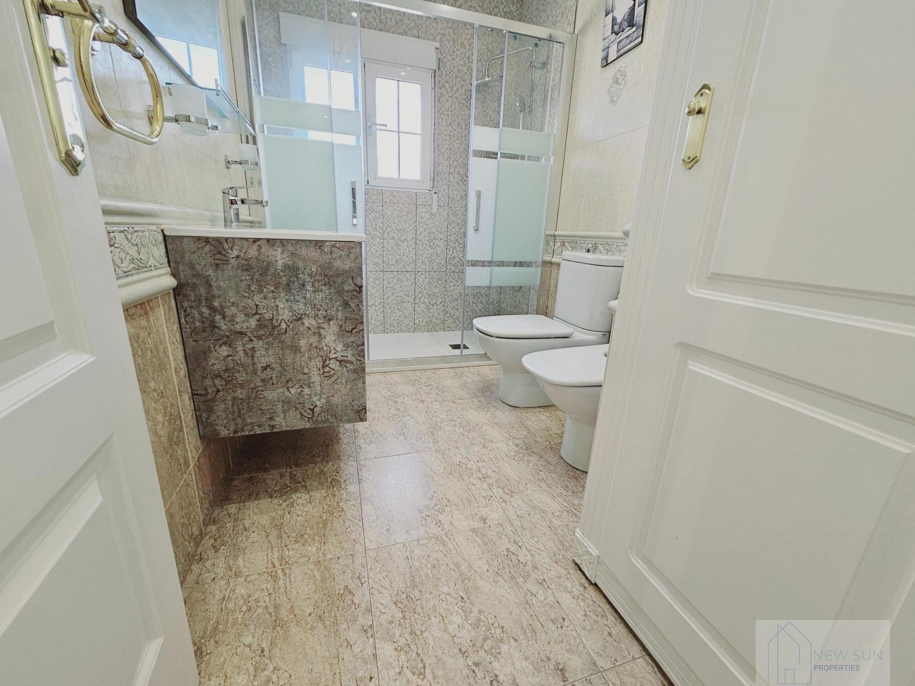 5 Bed, 4 Bath, HouseFor Sale, Torrevieja, Alicante 5 Bed, 4 Bath, HouseFor Sale, Torrevieja, Alicante