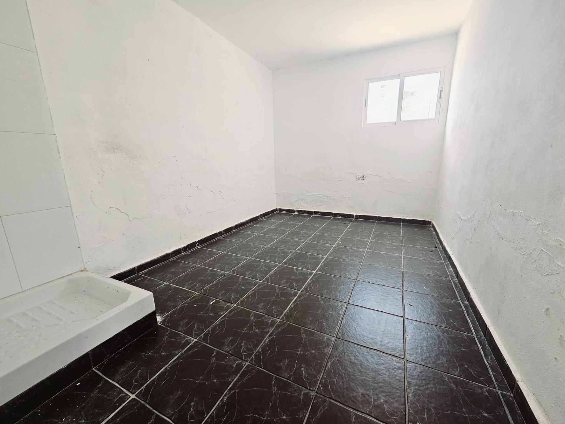 4 Bed, 2 Bath, HouseFor Sale, Torrevieja, Alicante 4 Bed, 2 Bath, HouseFor Sale, Torrevieja, Alicante