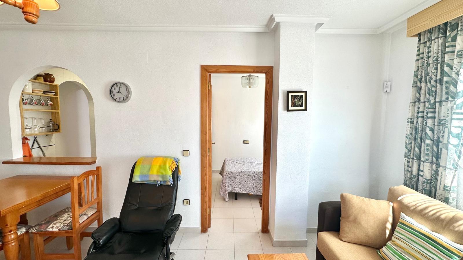 2 Bed, 1 Bath, ApartmentFor Sale, Torrevieja, Alicante