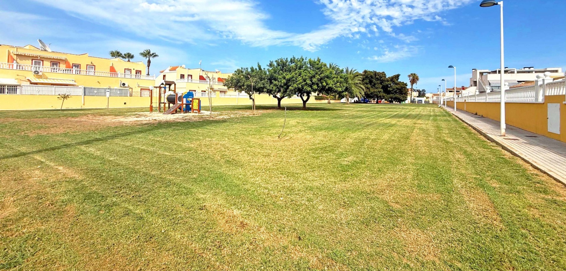 3 Bed, 2 Bath, HouseFor Sale, Torrevieja, Alicante