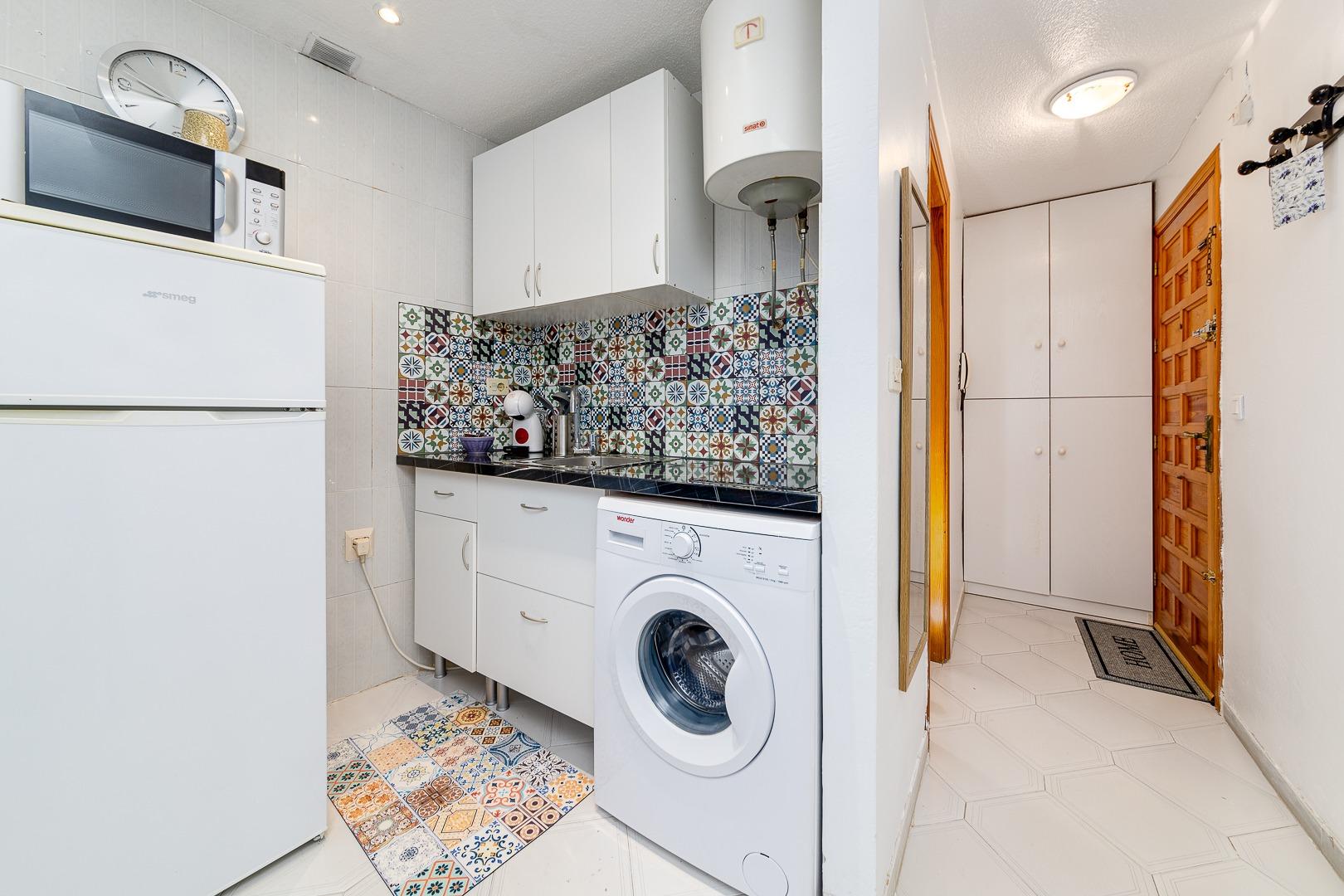 1 Bath, ApartmentFor Sale, Torrevieja, Alicante